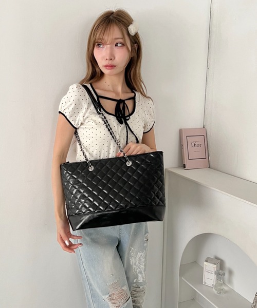 Loueme(ルエム)の「キルティングチェーントートバッグ(トートバッグ・レディース・オフホワイト/ピンク/ブラック・FREE)」の10枚目の写真