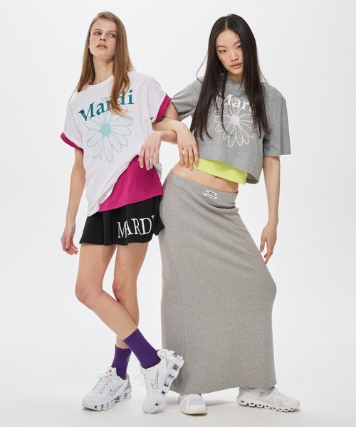 Mardi Mercredi(マルディメクルディ)の「TSHIRT FLOWERMARDI DUO / Tシャツ フラワーマルディ デュオ(Tシャツ/カットソー・レディース・ホワイト×ブルー/ホワイト×グリーン/ホワイト×パープル/ホワイト×ピンク・FREE)」の17枚目の写真