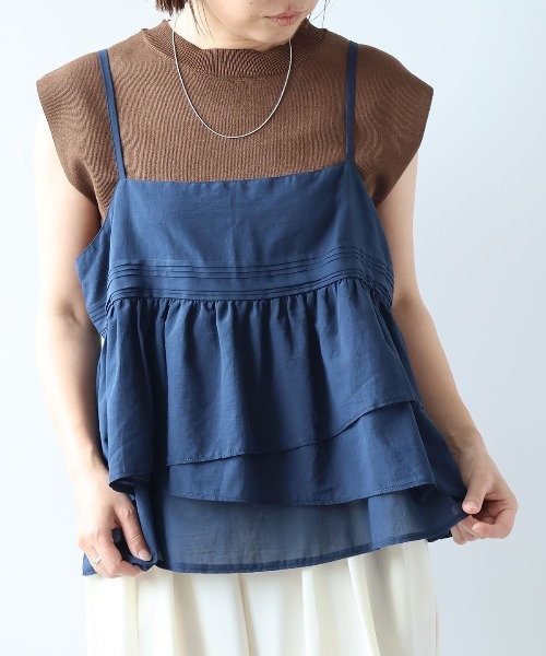 leswel(レスウェル)の「【M/L】フリルティアードキャミブラウス(その他トップス・レディース・ブラック/ネイビー/キャメル・L/M)」の13枚目の写真