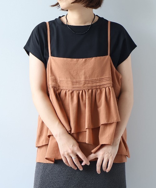 leswel(レスウェル)の「【M/L】フリルティアードキャミブラウス(その他トップス・レディース・ブラック/ネイビー/キャメル・L/M)」の8枚目の写真