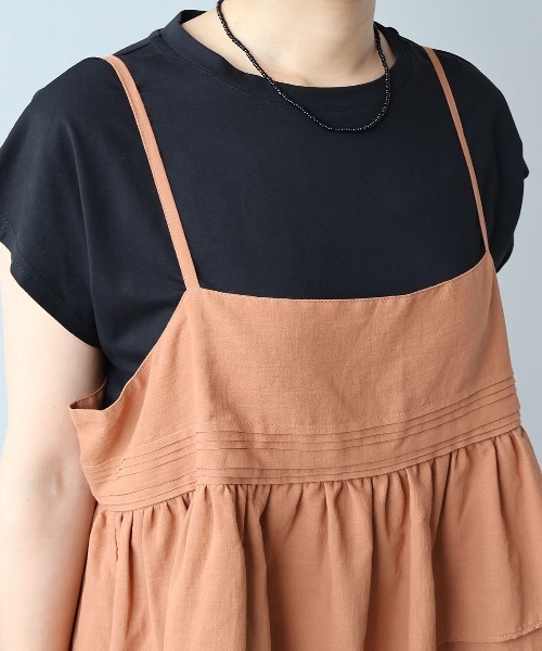 leswel(レスウェル)の「【M/L】フリルティアードキャミブラウス(その他トップス・レディース・ブラック/ネイビー/キャメル・L/M)」の4枚目の写真