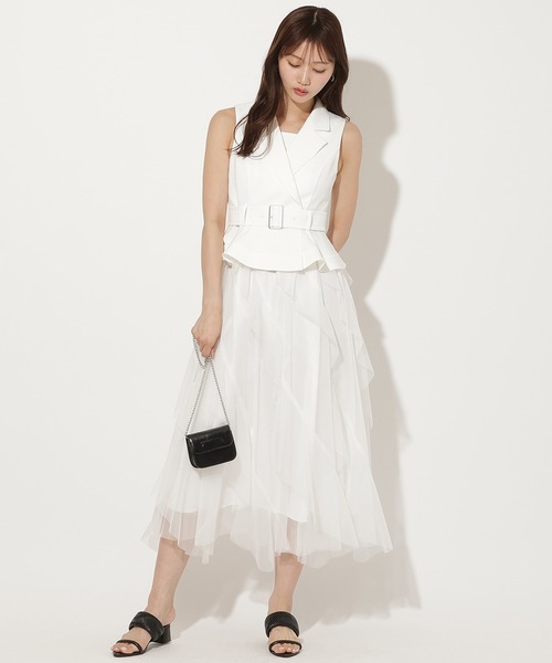 AND COUTURE(アンドクチュール)の「ペプラムジレレイヤードアシメフリルワンピース(ワンピース・レディース・ブラウン/オフホワイト/ベージュ/ブラック・FREE)」の5枚目の写真