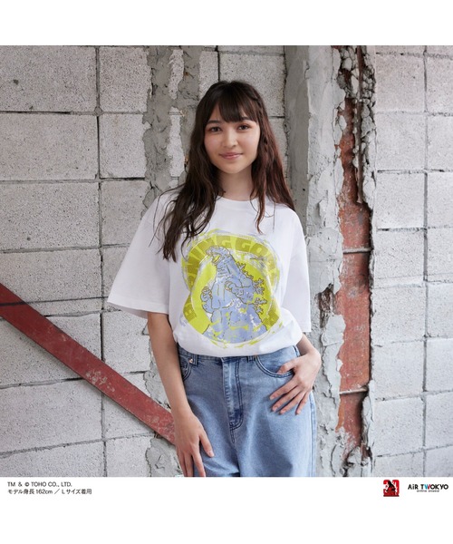 AIR TWOKYO(エアトゥーキョー)の「『ゴジラVSデストロイア』30周年 シーンイラストTシャツ 2(バーニングゴジラ)(Tシャツ/カットソー・メンズ・ブラック/ホワイト・XX-LARGE/X-LARGE/LARGE/MEDIUM/SMALL)」の1枚目の写真