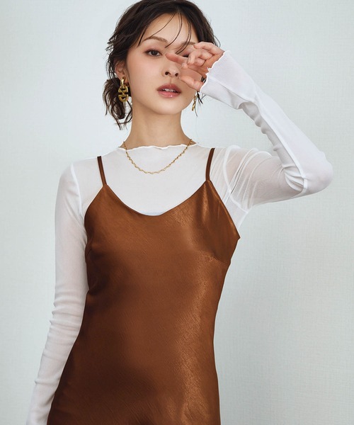 LOWO（ロワ）の「シアートップス 長袖 メロウ シースルートップス レイヤードトップス オケージョン 結婚式 パーティー お呼ばれ《着用動画あり》（Tシャツ/カットソー・レディース・ブラック/ブラウン/ブルー/アイボリー/ホワイト/グレー・FREE）」の8枚目の写真