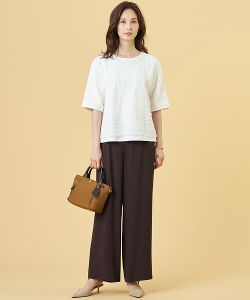J.PRESS Ladies(J.プレス レディス)の「【一枚で着映え・シーンレスに活躍】レーシーコンビ クルーネック カットソー(Tシャツ/カットソー・レディース・ホワイト系/スカイブルー系/ネイビー系/ベージュ系・SMALL)」の6枚目の写真