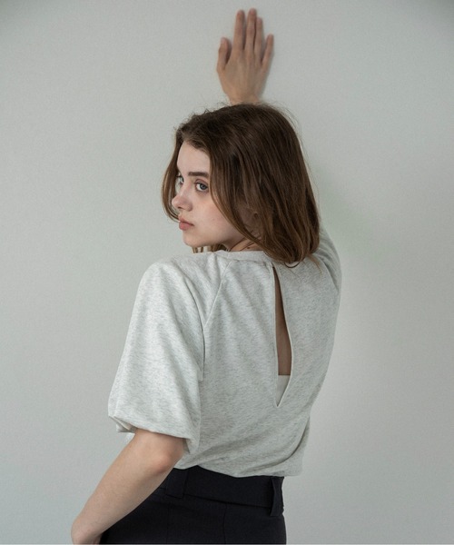 lawgy（ラウジー）の「balloon raglan sleeve logo sweat / バルーンラグランスリーブロゴスウェット（スウェット・レディース・オートミール/グレー/アイボリー・FREE）」の5枚目の写真