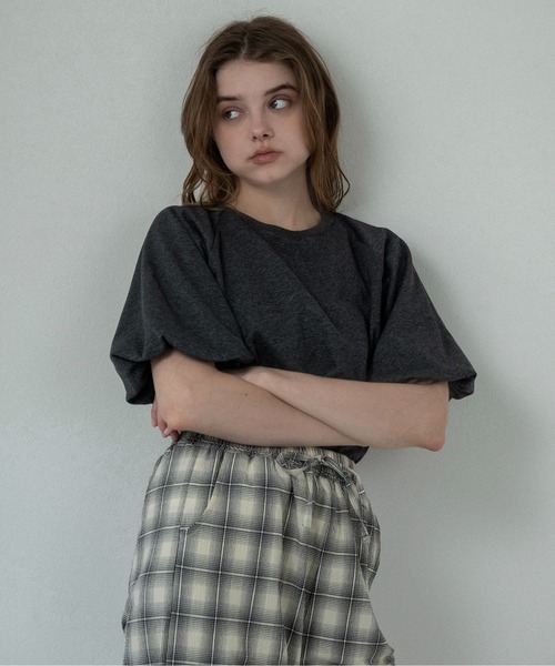 lawgy（ラウジー）の「balloon raglan sleeve logo sweat / バルーンラグランスリーブロゴスウェット（スウェット・レディース・オートミール/グレー/アイボリー・FREE）」の14枚目の写真