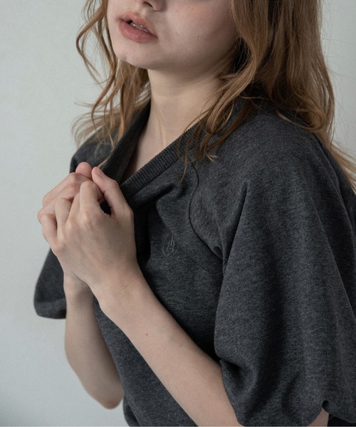 lawgy（ラウジー）の「balloon raglan sleeve logo sweat / バルーンラグランスリーブロゴスウェット（スウェット・レディース・オートミール/グレー/アイボリー・FREE）」の16枚目の写真