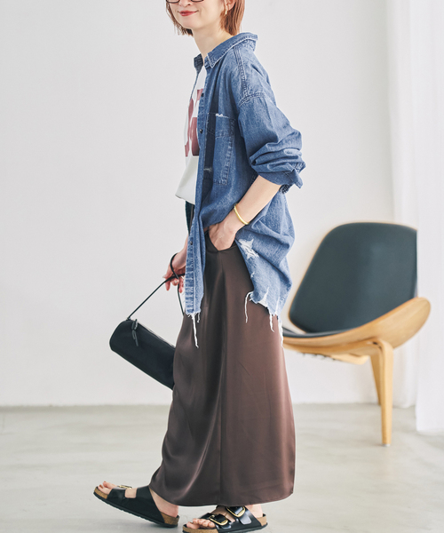 Spick & Span(スピックアンドスパン)の「6ozダメージデニムシャツ(シャツ/ブラウス・レディース・ブルー系その他/サックスブルー・FREE)」の10枚目の写真