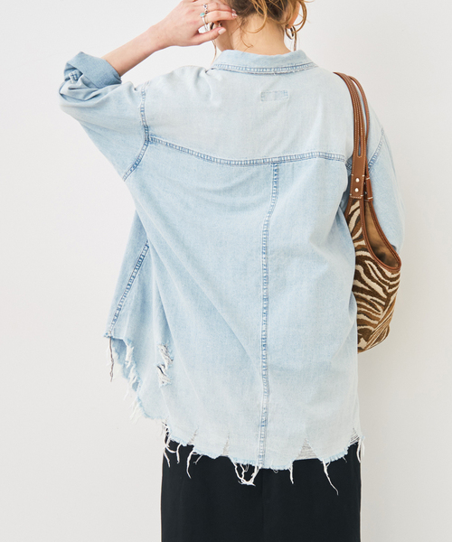 Spick & Span(スピックアンドスパン)の「6ozダメージデニムシャツ(シャツ/ブラウス・レディース・ブルー系その他/サックスブルー・FREE)」の20枚目の写真