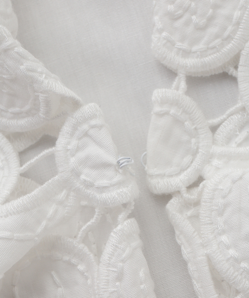 Berenice（ベルニス）の「《一部店舗+WEB限定》BERENICE. / べレニス CHEMISE MC COL CHALE BRODERIE（シャツ/ブラウス・レディース・ホワイト・36）」の6枚目の写真