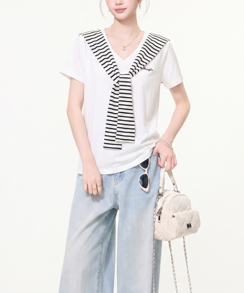 LUCPY(ラクピー)の「フェイクレイヤードボーダートップス(その他トップス・レディース・ホワイト・LARGE/MEDIUM/SMALL/X-LARGE)」の1枚目の写真