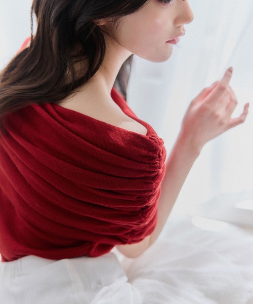polaura(ポローラ)の「ソフトラップオフショルダーニットトップ(ニット/セーター・レディース・Beige/White/Red・FREE)」の8枚目の写真