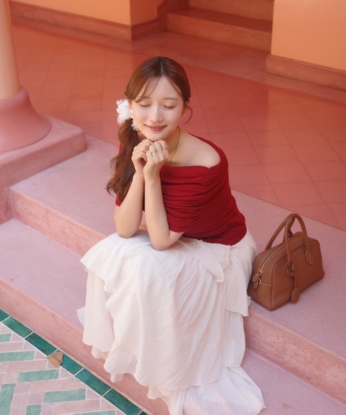 polaura(ポローラ)の「ソフトラップオフショルダーニットトップ(ニット/セーター・レディース・Beige/White/Red・FREE)」の9枚目の写真