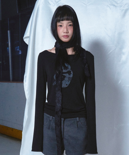 Small Girl Printed Long Sleeve Black（Tシャツ/カットソー）｜ROGIN