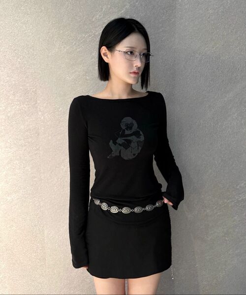 ROGIN N ROSIE(ロギンエンロージー)の「Small Girl Printed Long Sleeve Black(Tシャツ/カットソー・レディース・その他・FREE)」の6枚目の写真