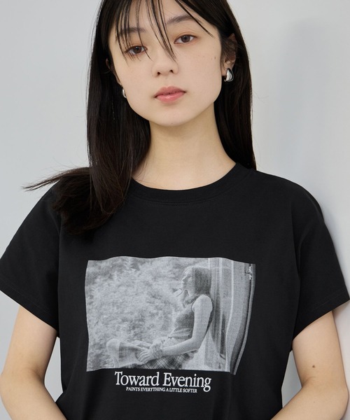 NAVY(ネイビー)の「【SARARI/サラリ】接触冷感 裾フリルノースリーブ(Tシャツ/カットソー・レディース・ブラック/ネイビー/グレー・M/L)」の7枚目の写真