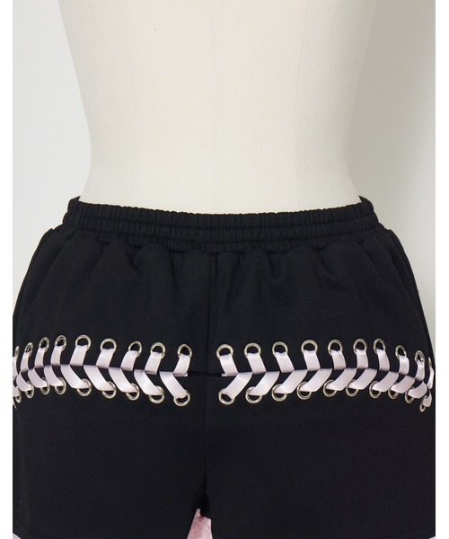 AVENCHUMU(アバンチュウム)の「Lace up & heart pocket short pants(その他パンツ・レディース・ブラック/ピンク/ブラック×ピンク・FREE)」の16枚目の写真