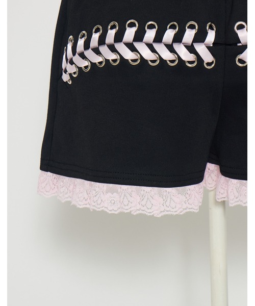 AVENCHUMU(アバンチュウム)の「Lace up & heart pocket short pants(その他パンツ・レディース・ブラック/ピンク/ブラック×ピンク・FREE)」の17枚目の写真