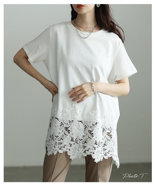 Sawa a la mode(サワアラモード)の「レースヘムロングTシャツ(Tシャツ/カットソー・レディース・ブラック/ホワイト・FREE)」の3枚目の写真