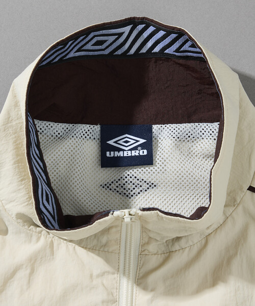 UMBRO(アンブロ)の「UMBRO/アンブロ SP NYLON JKT/別注 ナイロン トラックジャケット(ブルゾン・メンズ・ブラック/オフホワイト/その他15/ブラウン・X-LARGE/LARGE/MEDIUM)」の17枚目の写真