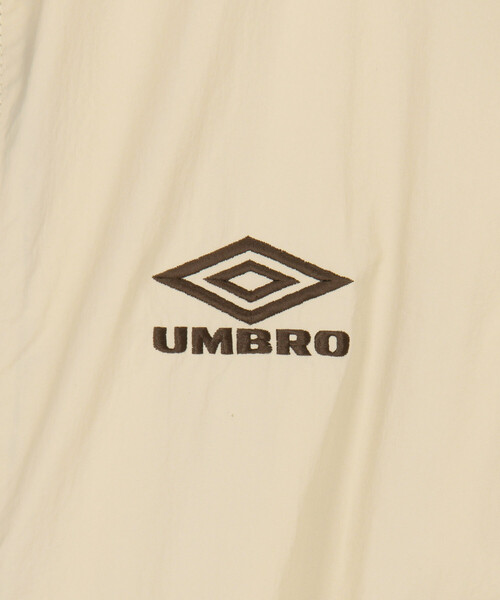 UMBRO(アンブロ)の「UMBRO/アンブロ SP NYLON JKT/別注 ナイロン トラックジャケット(ブルゾン・メンズ・ブラック/オフホワイト/その他15/ブラウン・X-LARGE/LARGE/MEDIUM)」の6枚目の写真