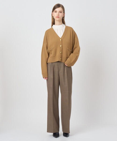 ANAYI(アナイ)の「カシミヤブレンドビットV カーディガン(カーディガン/ボレロ・レディース・キャメル/レッド/チャコールグレー・38)」の12枚目の写真