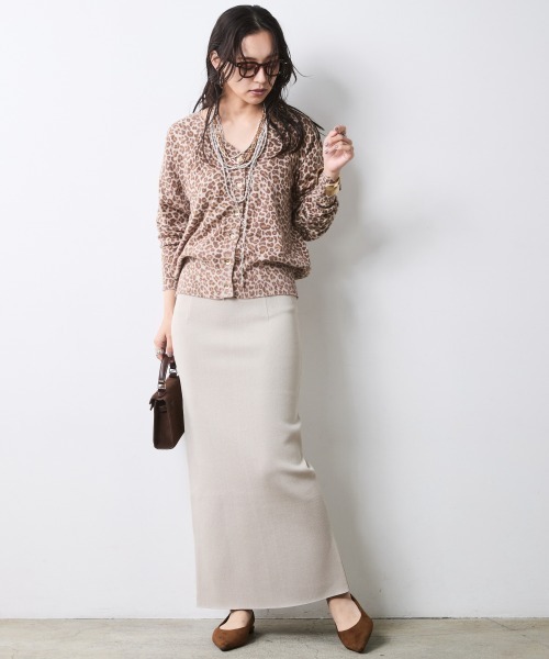 CHIC STYLE(シックスタイル)の「レオパードプリントVネックニットカーディガン<大きいサイズ有>シックスタイル(カーディガン/ボレロ・レディース・ブラウン系/グレー系・L~LL/M/5L~6L/3L~4L)」の3枚目の写真