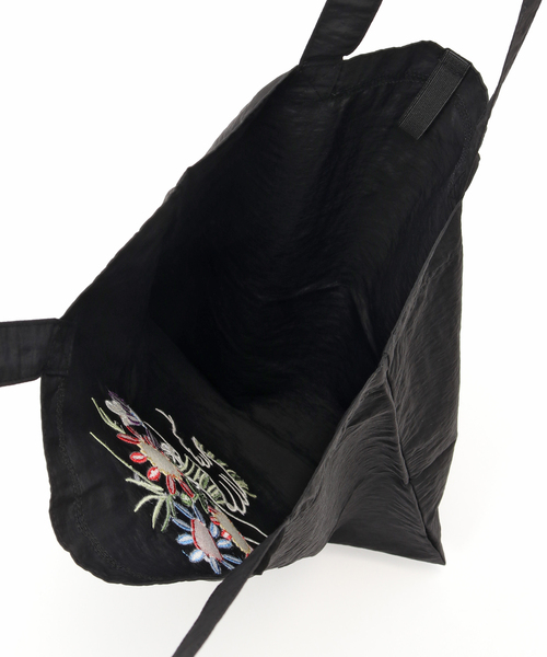 417 EDIFICE(フォーワンセブンエディフィス)の「NOT OEM FLOWER TOTE BAG(トートバッグ・メンズ・パープル/ブラック/アイボリー・FREE)」の6枚目の写真