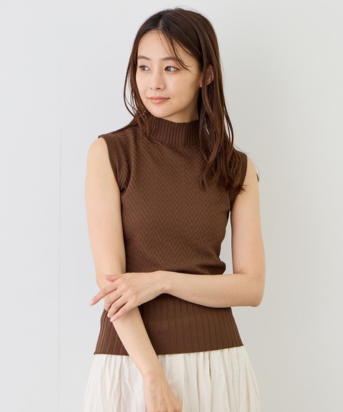 Jayro(ジャイロ)の「ヘリンボーンノースリニット(Tシャツ/カットソー・レディース・ダークブラウン/ブラック/ベージュ/ホワイト/レンガ/イエロー・M)」の18枚目の写真