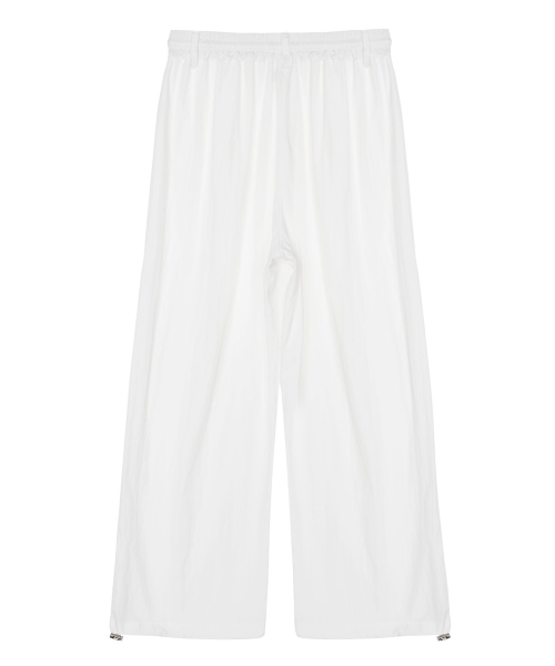 NICK&NICOLE（ニックアンドニコール）の「NYLON STRING WIDE PANTS_IVORY（スウェットパンツ・レディース・その他・FREE）」の2枚目の写真