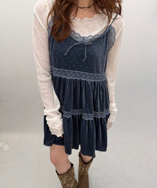 w closet(ダブルクローゼット)の「ベロアレース使いミニキャミワンピース(ワンピース・レディース・ベージュ/イエロー/ブラック/ブルー・FREE)」の16枚目の写真