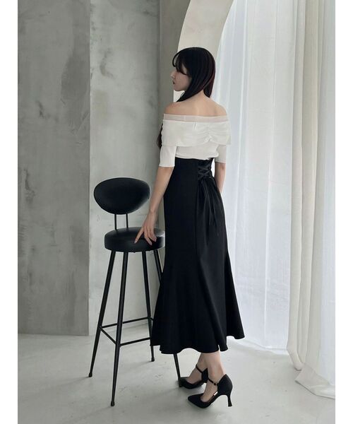 MERCURYDUO(マーキュリーデュオ)の「バックレースアップストレッチマーメイドスカート(スカート・レディース・アイボリー/ブラック・SMALL/MEDIUM)」の15枚目の写真