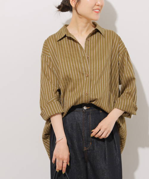 JOURNAL STANDARD relume(ジャーナルスタンダード レリューム)の「ニュアンスカラーストライプシャツ(シャツ/ブラウス・レディース・ネイビー/ブラウン/カーキ・FREE)」の2枚目の写真