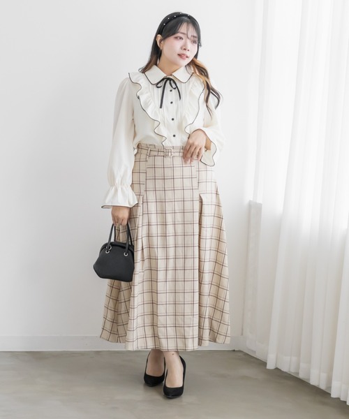 CLETTE（クレット）の「配色リボンフリルブラウス（シャツ/ブラウス・レディース・ホワイト/ブラック/ピンクベージュ・LL/4L/3L）」の9枚目の写真