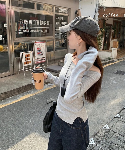 Songe(ソンジュ)の「袖スリットオフショルダー長袖ニットトップス(ニット/セーター・レディース・グレー/ブラック・FREE)」の10枚目の写真