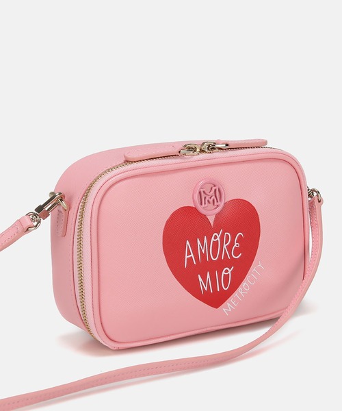 METROCITY(メトロシティ)の「RUBY TAYLOR Collaboration AMORE MIO ハートモチーフ ミニショルダーバッグ - ピンク(ショルダーバッグ・レディース・ピンク・FREE)」の2枚目の写真