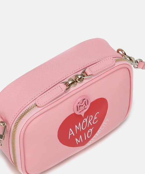 METROCITY(メトロシティ)の「RUBY TAYLOR Collaboration AMORE MIO ハートモチーフ ミニショルダーバッグ - ピンク(ショルダーバッグ・レディース・ピンク・FREE)」の3枚目の写真