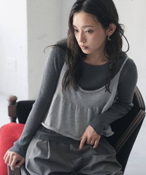 mili an deni(ミリアンデニ)の「ニットキャミソール+プルオーバーセット(アンサンブル・レディース・チャコールグレー/ブラウン/オフホワイト・M)」の3枚目の写真