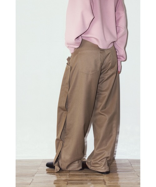 Knuth Marf(クヌースマーフ)の「cling draped pants(unisex)(その他パンツ・レディース・ブラック/ブラウン・SMALL/MEDIUM/X-SMALL)」の8枚目の写真