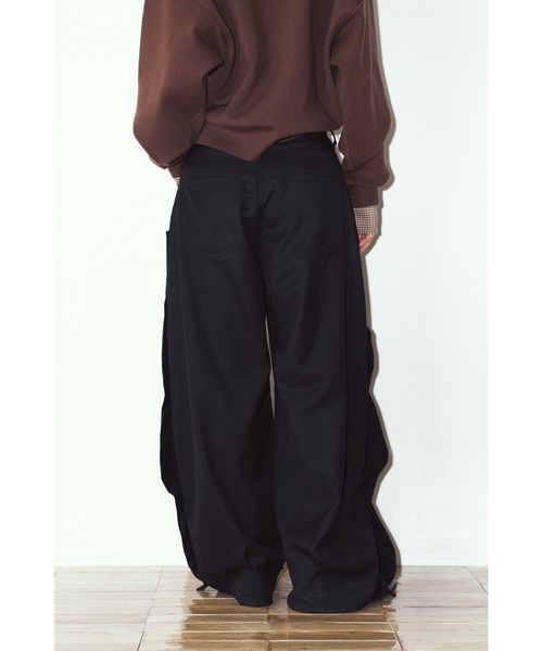 Knuth Marf(クヌースマーフ)の「cling draped pants(unisex)(その他パンツ・レディース・ブラック/ブラウン・SMALL/MEDIUM/X-SMALL)」の22枚目の写真