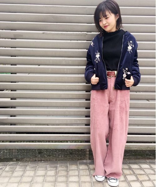 archives（アルシーヴ）の「ベロア花柄中綿刺繍ブルゾン（ブルゾン・レディース・ブラック/カーキ/ネイビー・MEDIUM）」の12枚目の写真
