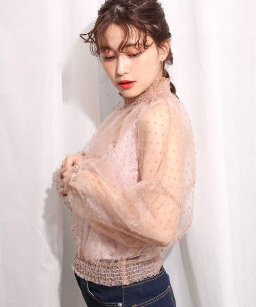 one after another NICE CLAUP（ワンアフターアナザーナイスクラップ）の「オーガンジードットブラウス（シャツ/ブラウス・レディース・ベージュ/オフホワイト・FREE）」の7枚目の写真