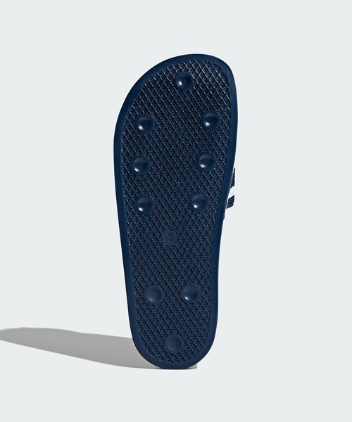 アディレッタ [ADILETTE] アディダスオリジナルス（サンダル）｜adidas（アディダス）