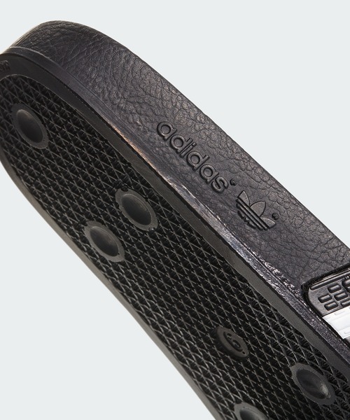 アディレッタ [ADILETTE] アディダスオリジナルス（サンダル）｜adidas（アディダス）