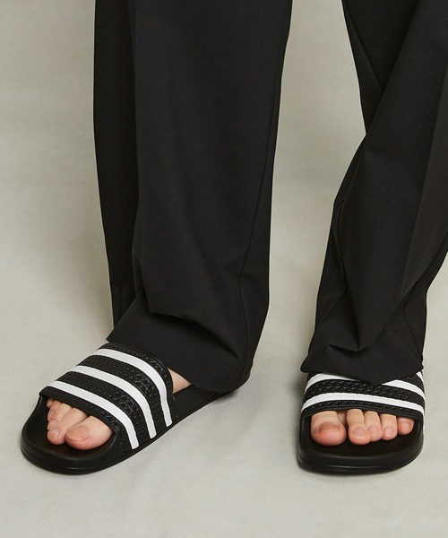 アディレッタ [ADILETTE] アディダスオリジナルス（サンダル）｜adidas（アディダス）