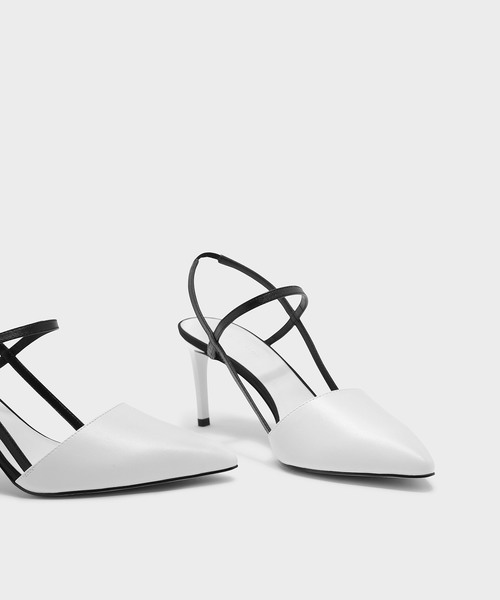 CHARLES & KEITH(チャールズ & キース)の「コントラストティーバースリングバックヒール / CONTRAST T-BAR SLINGBACK HEELS(パンプス・レディース・ホワイト/ブラック/イエロー・22.5cm/23cm/23.5cm/24.5cm/25cm/25.5cm)」の7枚目の写真
