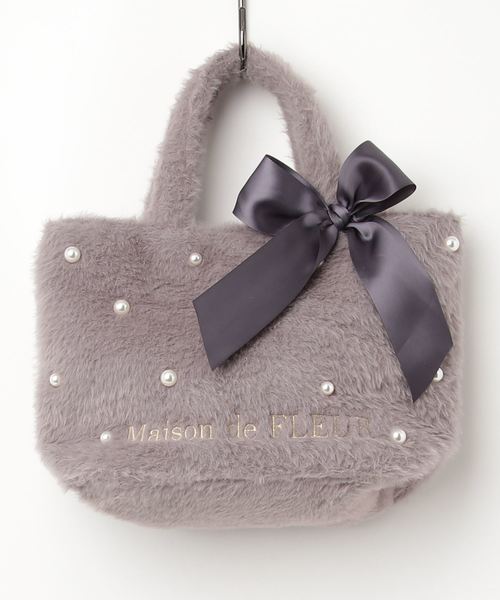 Maison de FLEUR（メゾンドフルール）の「ファーパールリボントートバッグ（トートバッグ・レディース・ベージュ/モカ/グレー/レッド系その他・FREE）」の16枚目の写真