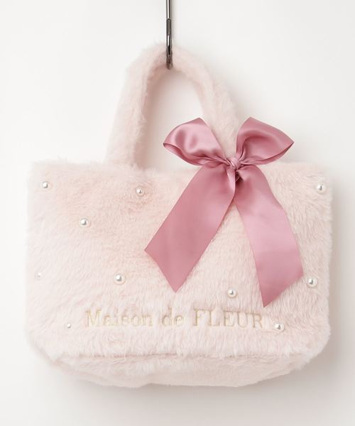 Maison de FLEUR（メゾンドフルール）の「ファーパールリボントートバッグ（トートバッグ・レディース・ベージュ/モカ/グレー/レッド系その他・FREE）」の4枚目の写真