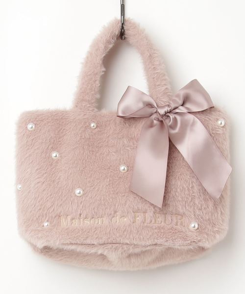 Maison de FLEUR（メゾンドフルール）の「ファーパールリボントートバッグ（トートバッグ・レディース・ベージュ/モカ/グレー/レッド系その他・FREE）」の3枚目の写真